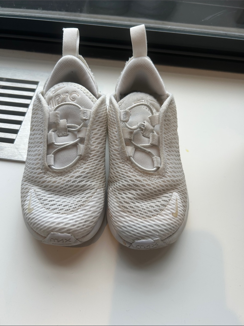 Nike Ait Kids White Mesh Slip-On Sneakers